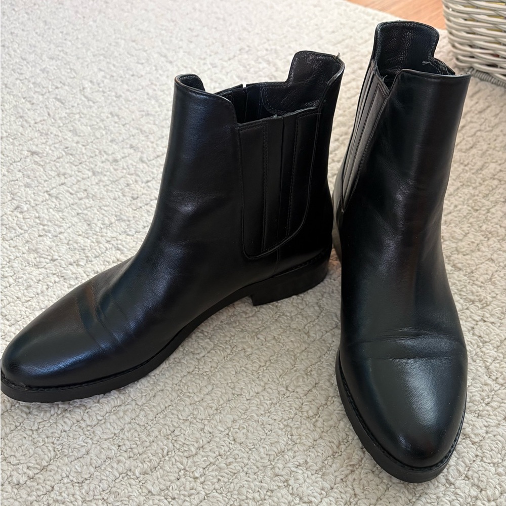 Stewart Weitzman black boots size 6.5